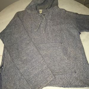 Wool poncho / drugrug